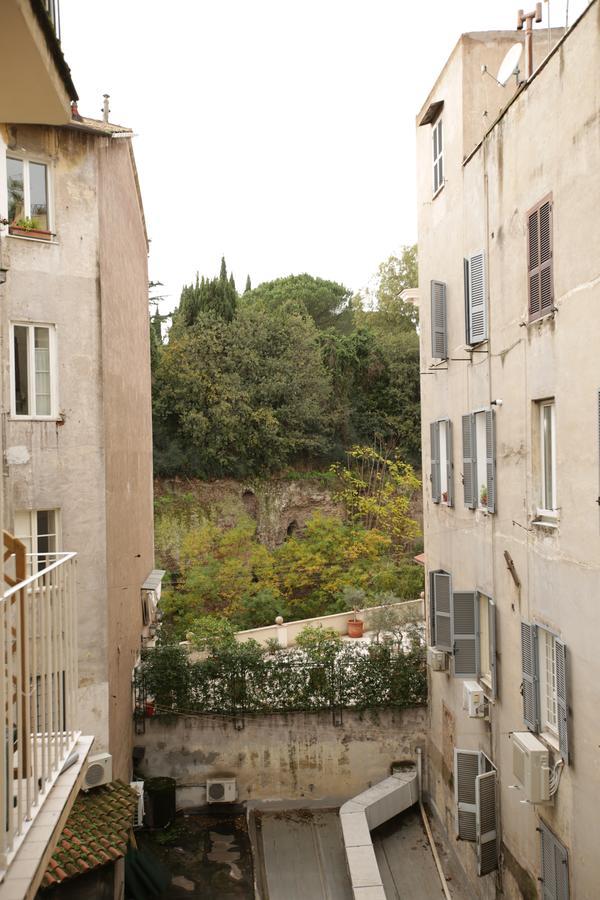 B&B Laurus Colosseo Rome Luaran gambar